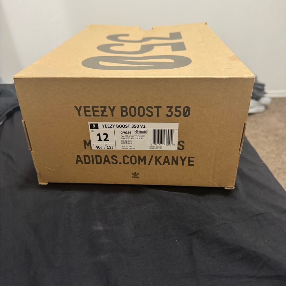 Adidas Yeezy Boost 350 V2 cream